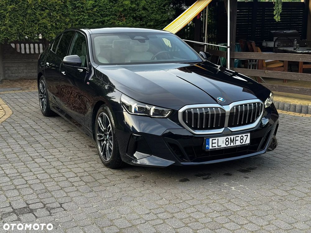 BMW Seria 5 520i mHEV - 1