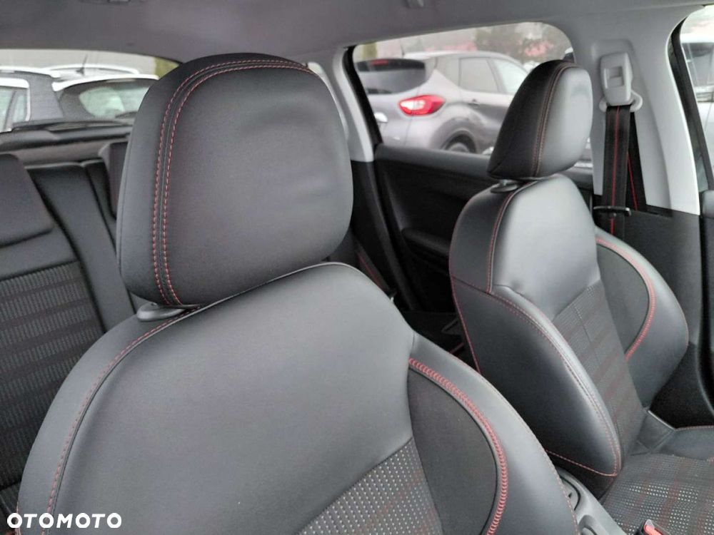 Peugeot 2008 - 16