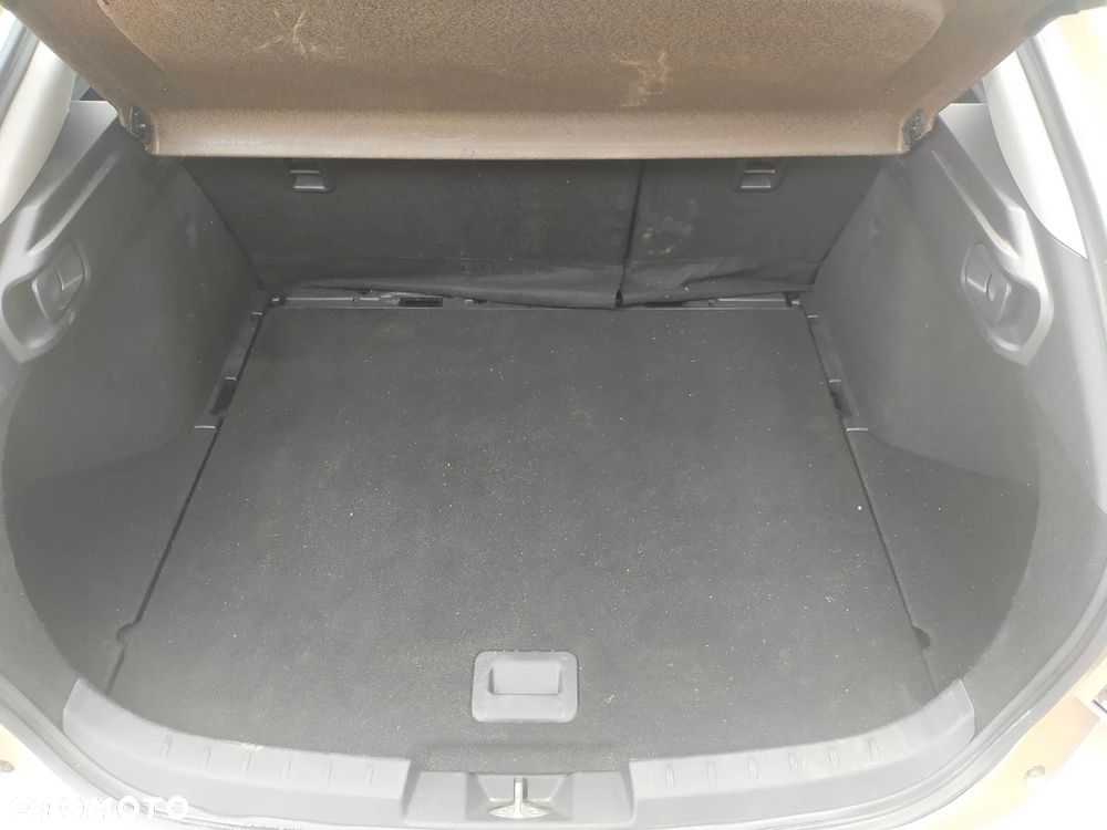 Mitsubishi Lancer 1.8 Intense - 16