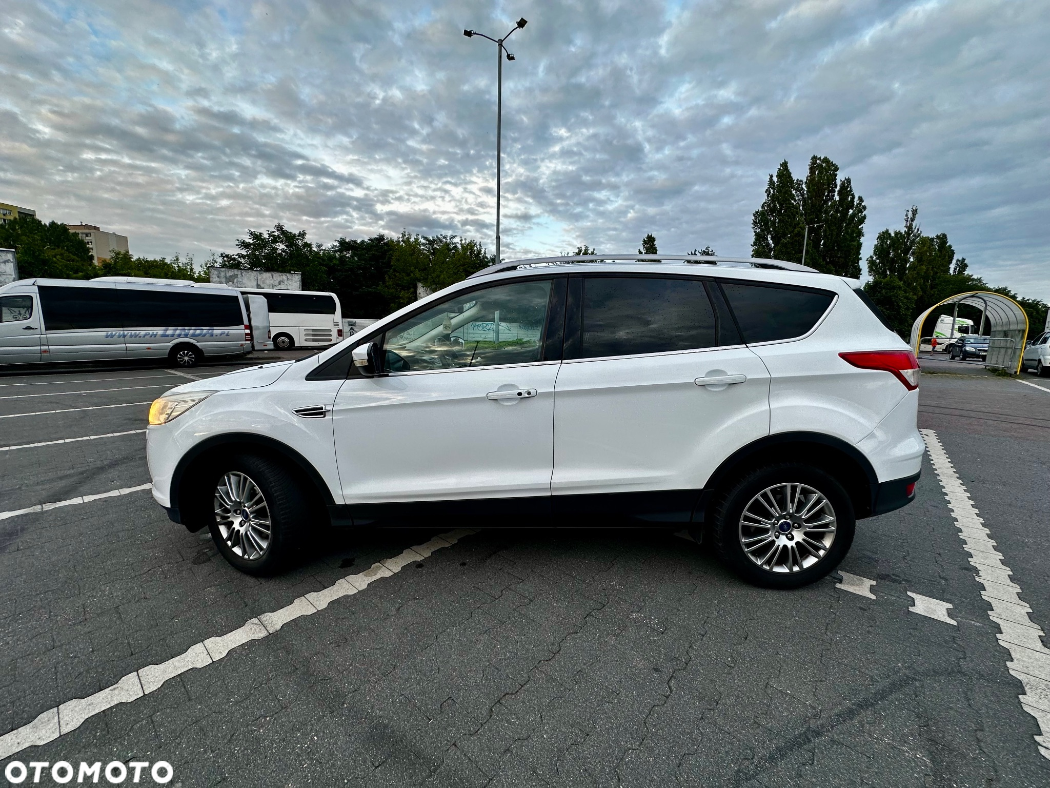 Ford Kuga 2.0 TDCi Titanium - 8