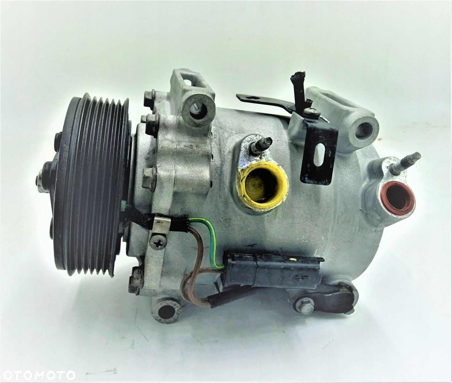 KOMPRESOR KLIMATYZACJI C4 208 CORSA F 1.2 PURETECH - 2