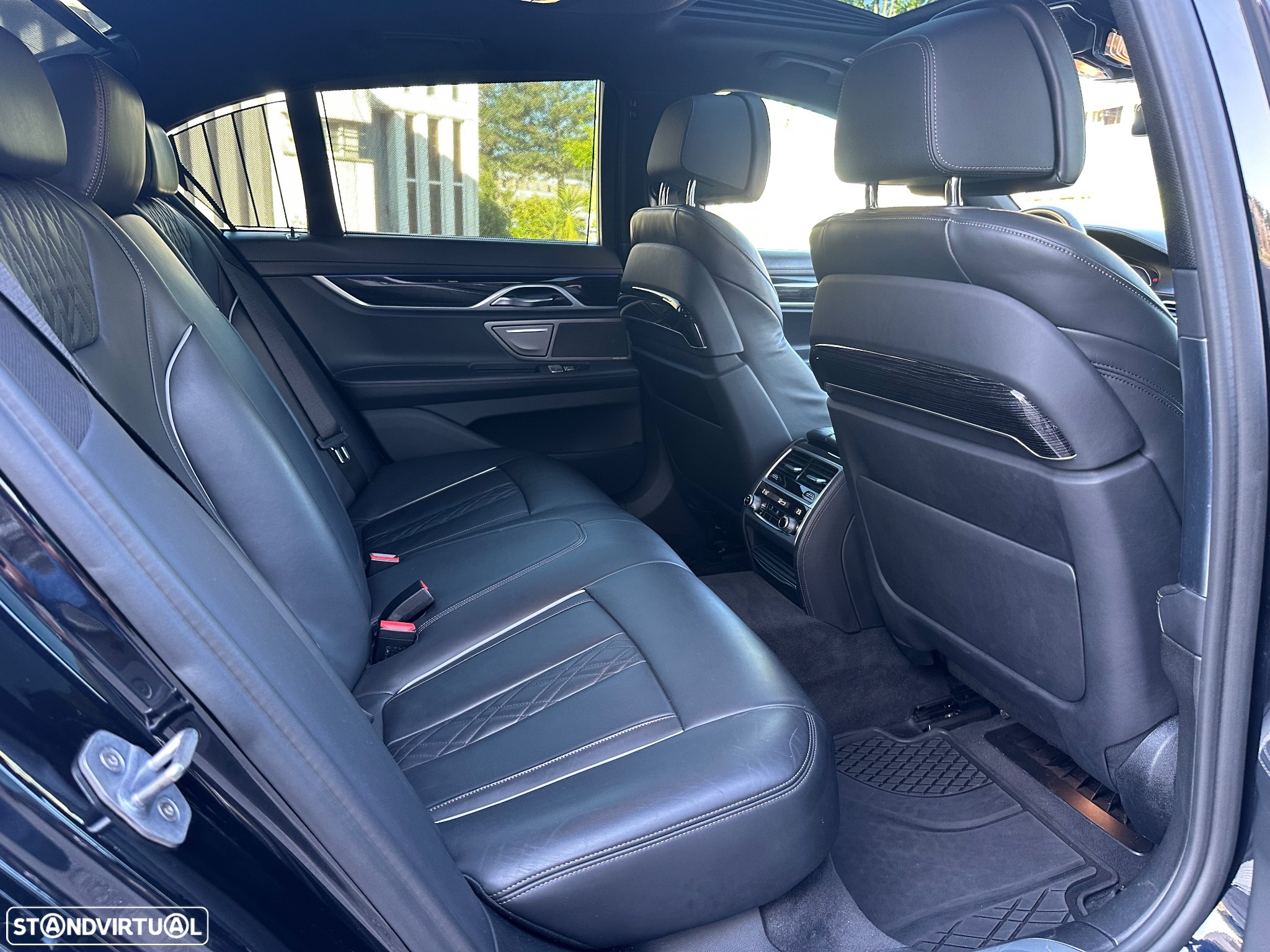 BMW 745 e iPerformance Pack M Auto - 45