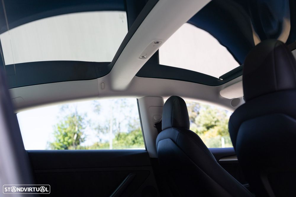 Tesla Model 3 Long Range AWD Dual Motor - 26