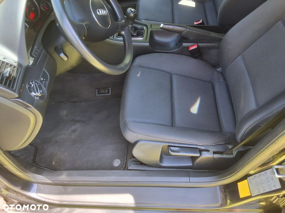 Audi A4 ver-1-6 - 7