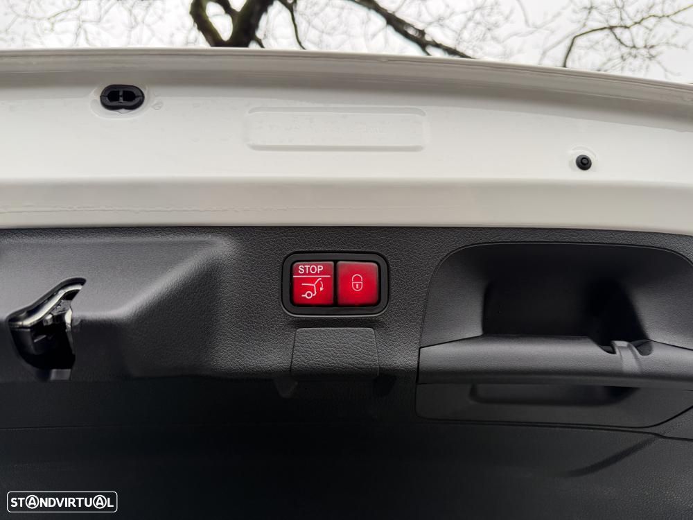 Mercedes-Benz CLA 250 e 8G-DCT AMG Line Advanced Plus - 33