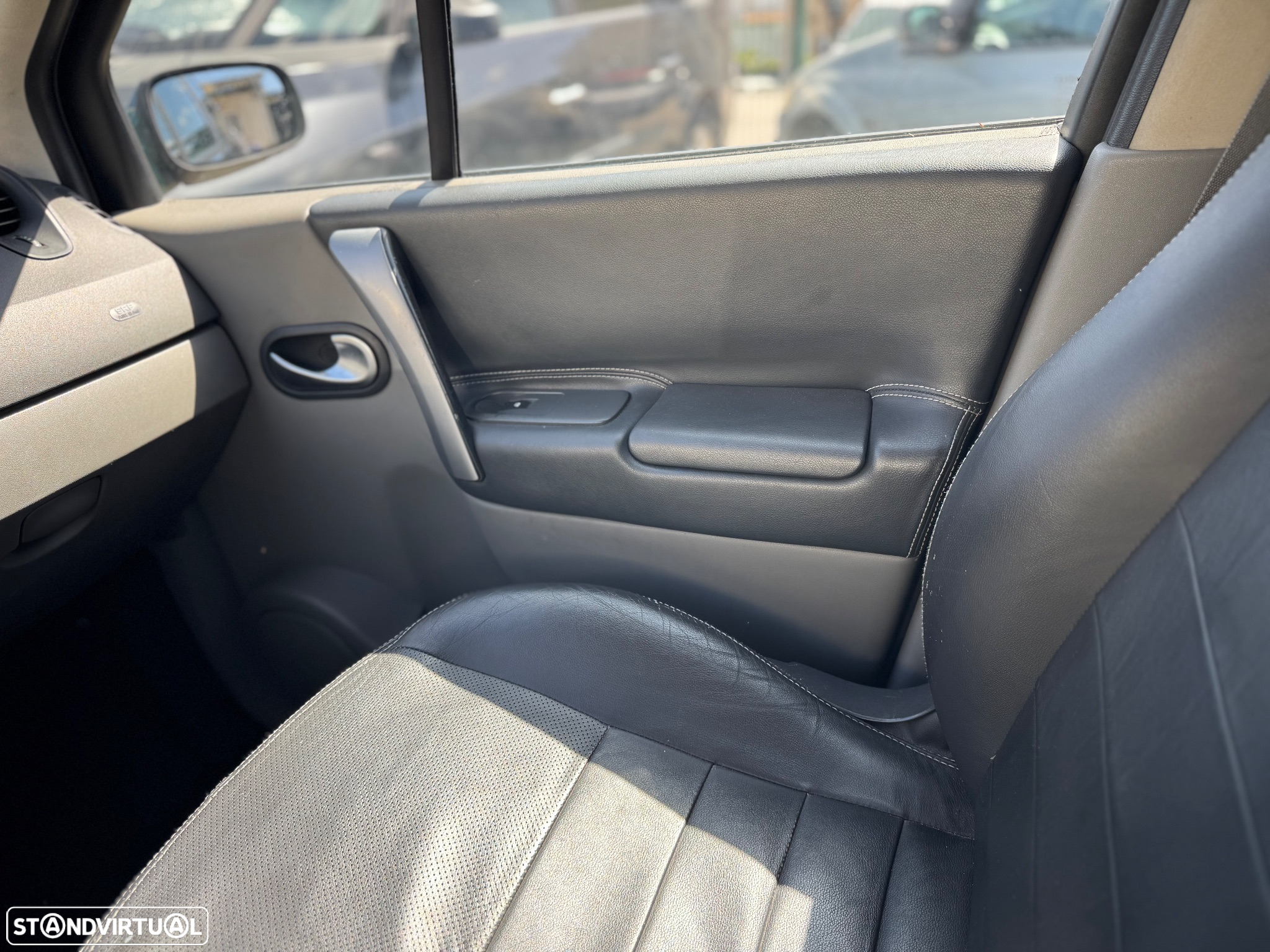 Renault Scénic 1.5 dCi Dynamique - 9