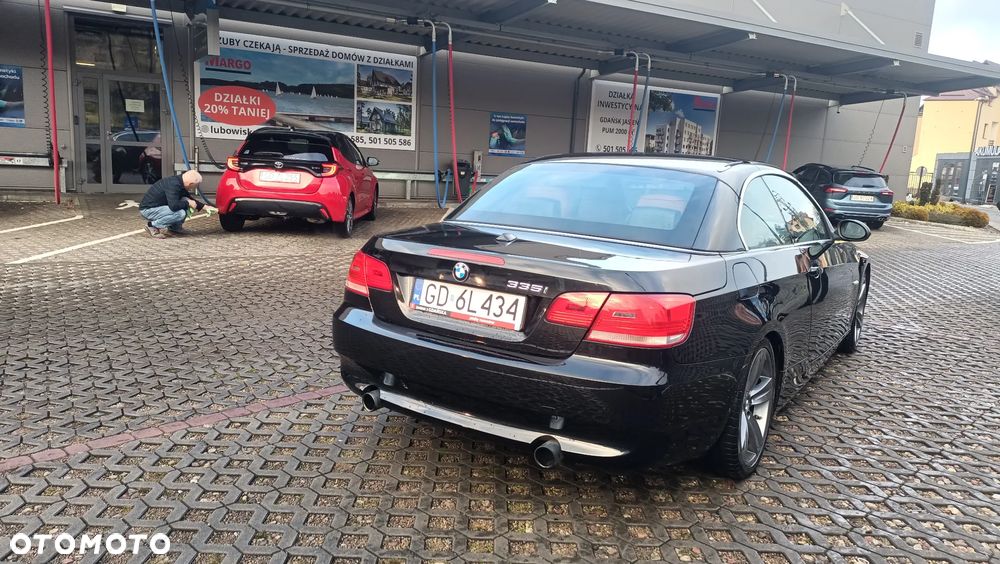 BMW Seria 3 335i M Sport Edition - 15