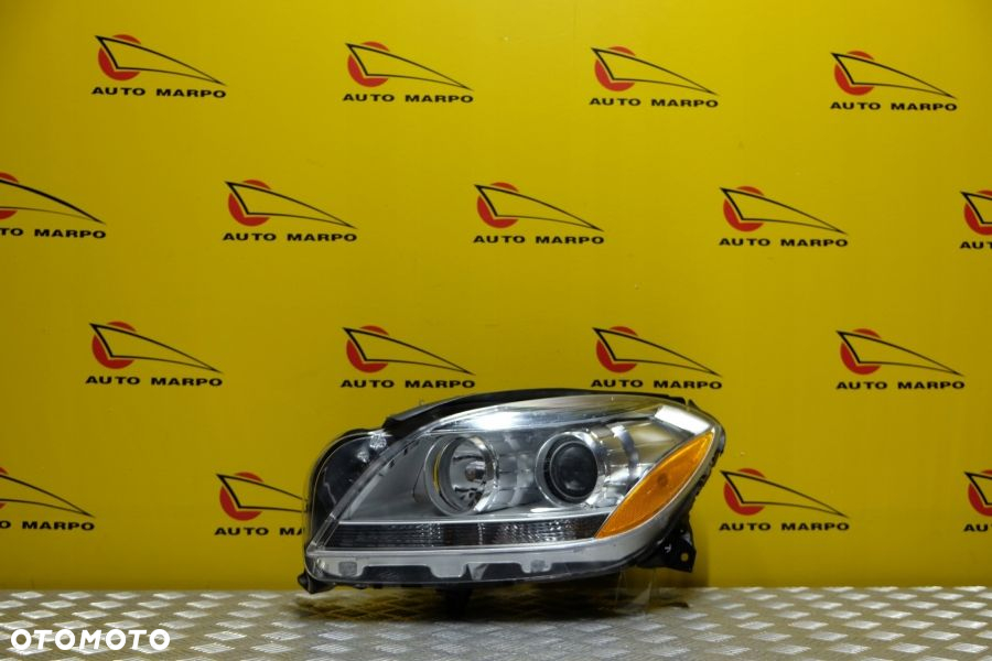 MERCEDES ML W166 12- REFLEKTOR LAMPA ZWYKŁA L USA - 2