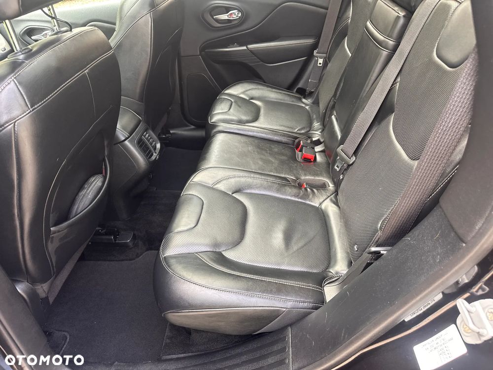 Jeep Cherokee 2.0 Multijet Sport - 25