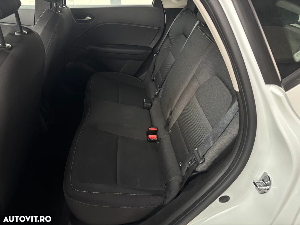 Renault Captur MHEV 140 Techno - 35