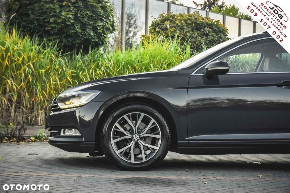 Volkswagen Passat - 9