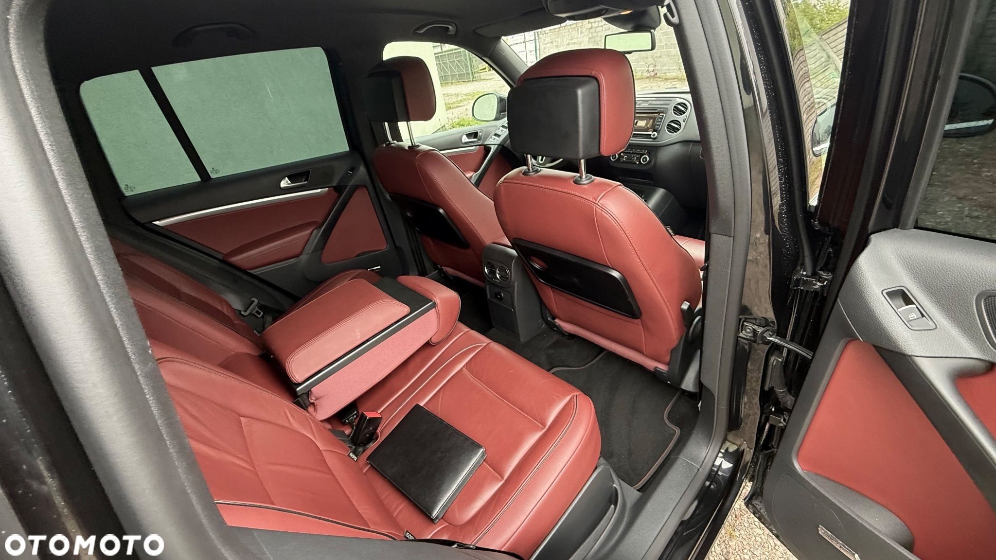 Volkswagen Tiguan 2.0 TDI 4Mot Perfectline R-Style - 28