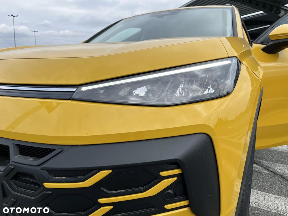 Volkswagen T-Roc 1.5 eTSI Trend DSG - 19