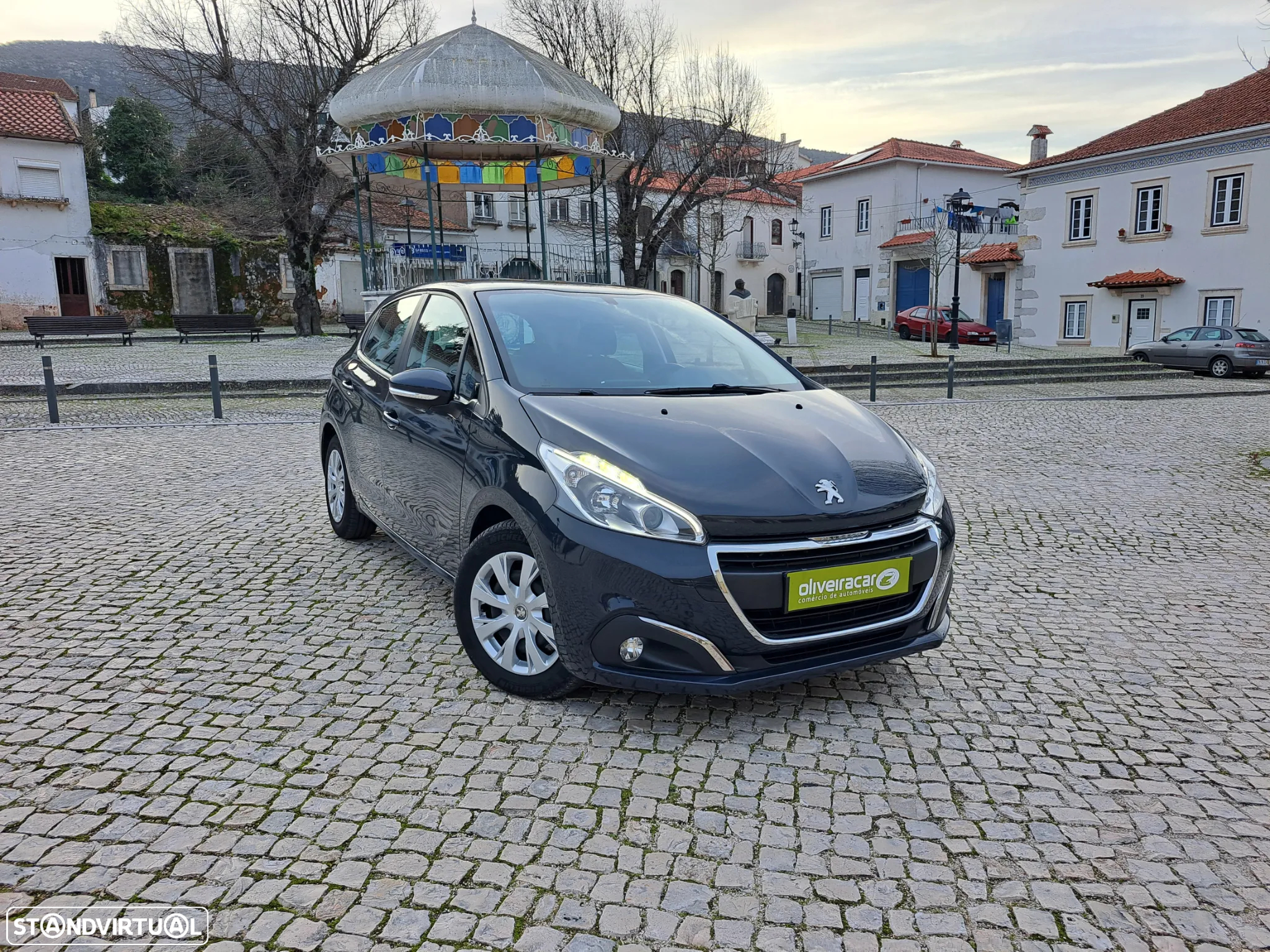 Peugeot 208 1.6 BlueHDi Active - 11