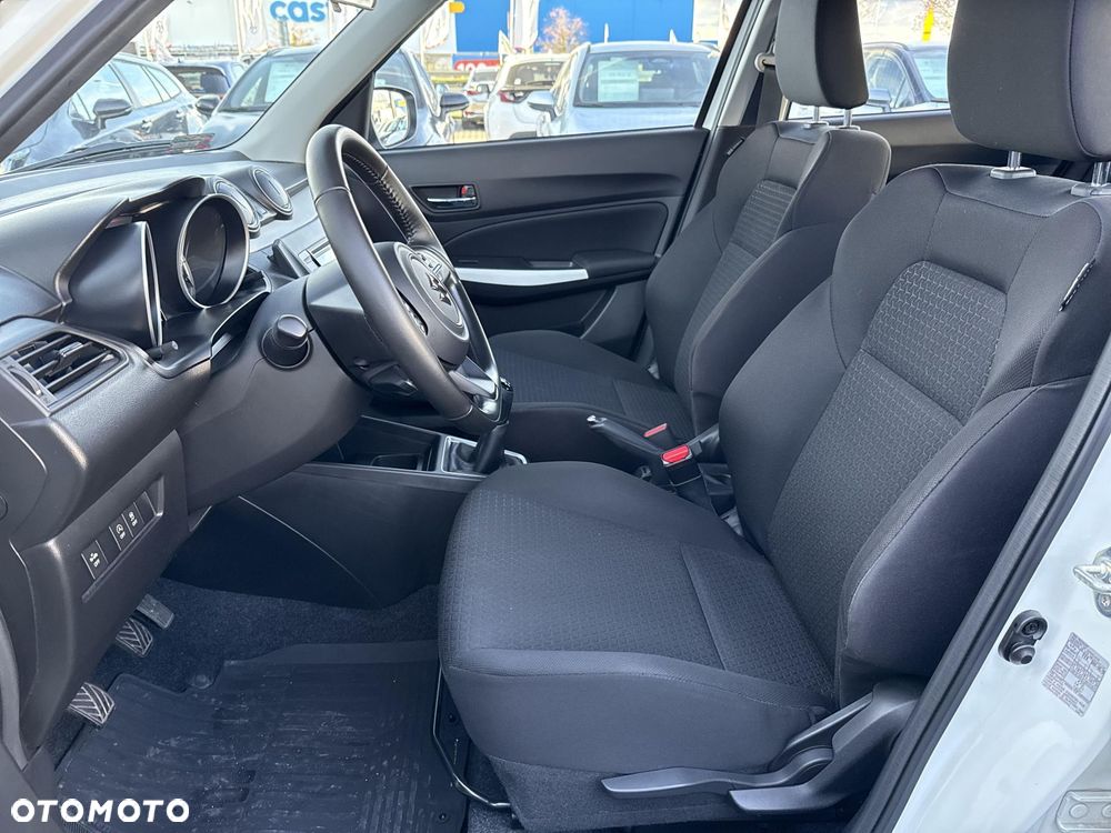 Suzuki Swift - 15