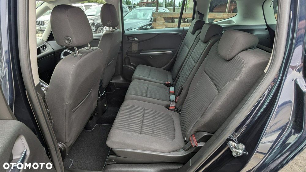 Opel Zafira - 15
