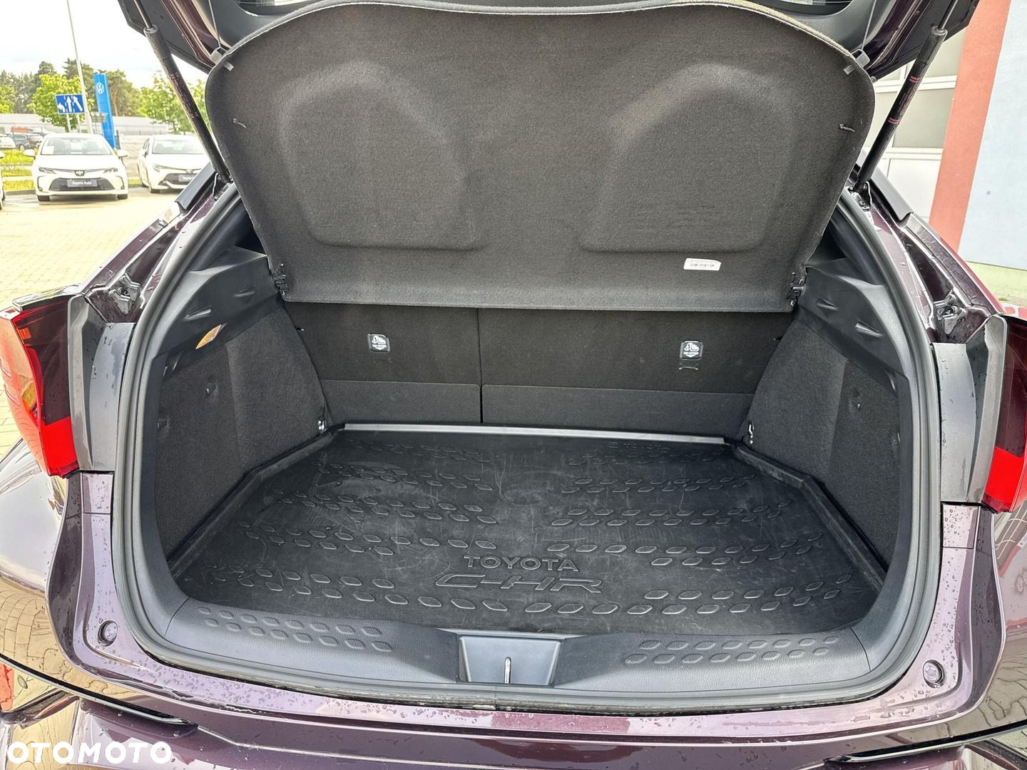 Toyota C-HR - 11