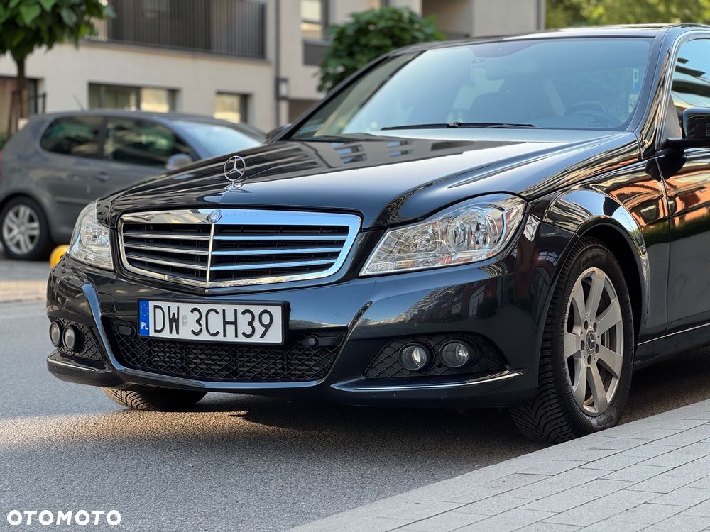 Mercedes-Benz Klasa C 180 CDI DPF (BlueEFFICIENCY) 7G-TRONIC - 21