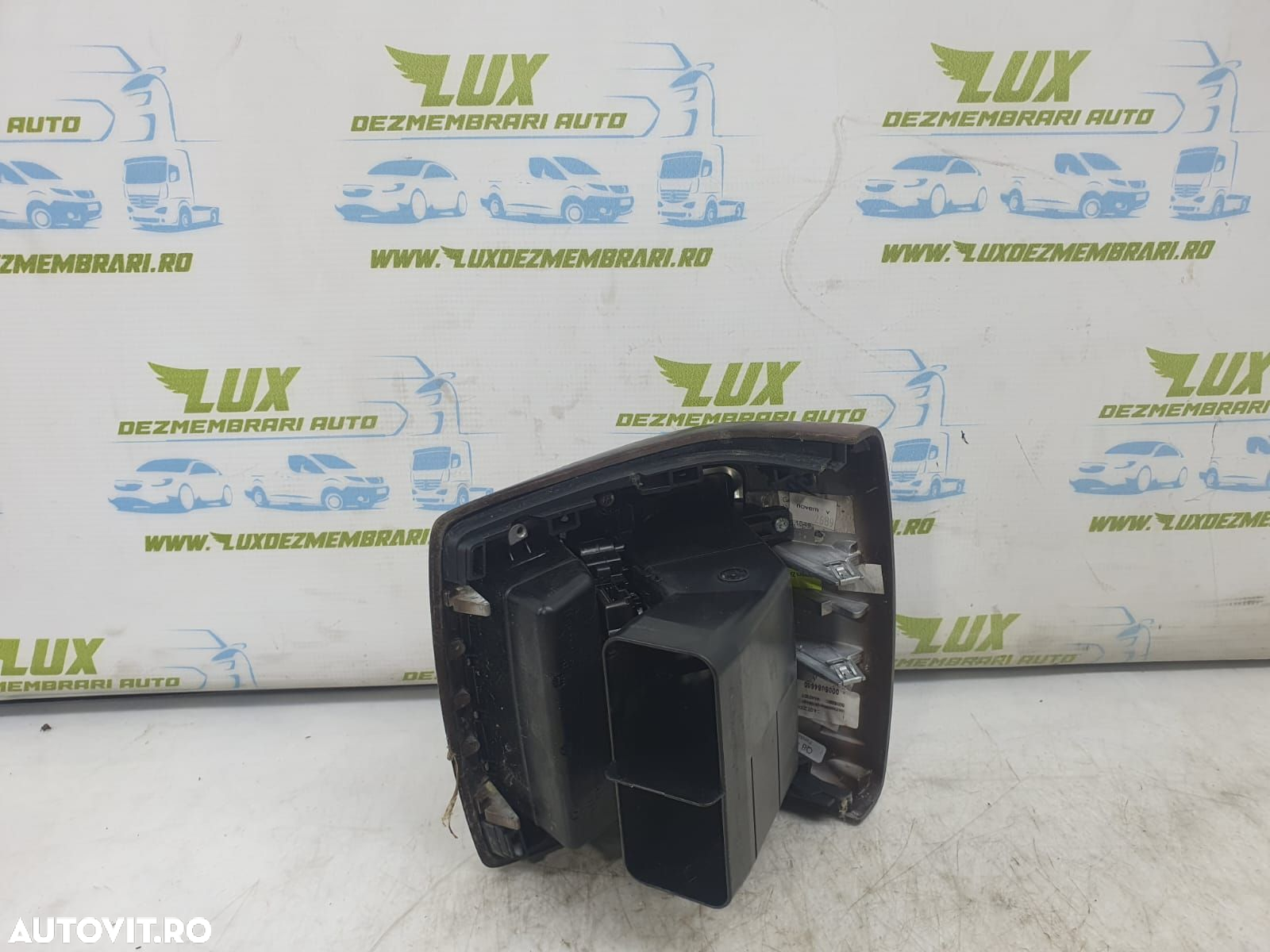 Grila ventilatie consola centrala spate a2218300654 s Mercedes-Benz - 2