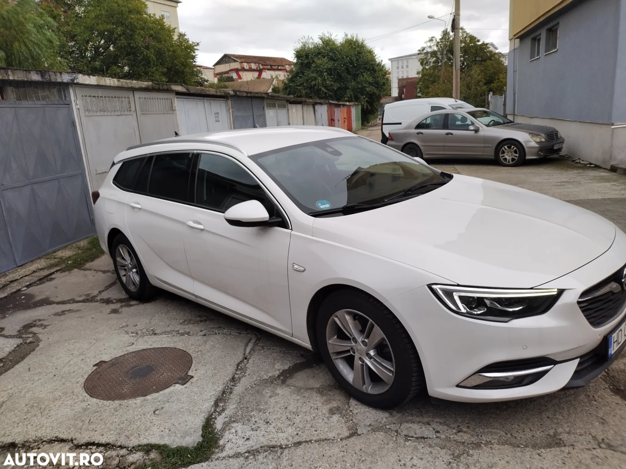 Opel Insignia Sports Tourer 1.6 ECOTEC Diesel Aut Exclusive - 10