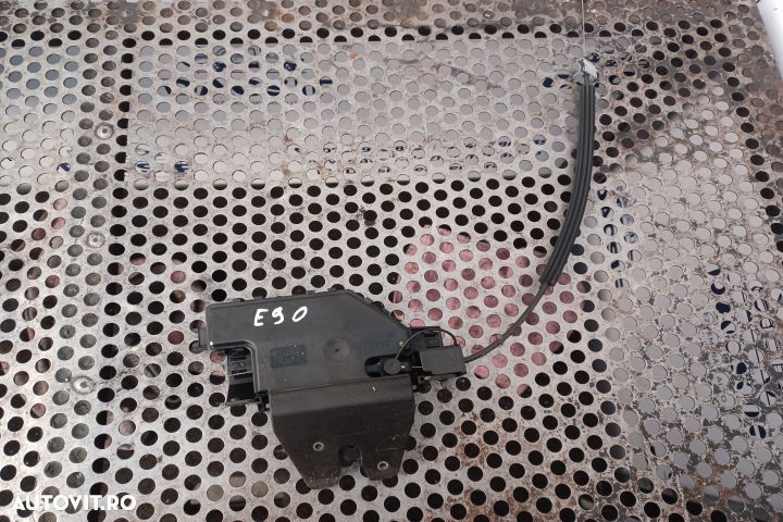 BROASCA HAYON BMW Seria 3 E90 [2004 - 2010] - 1