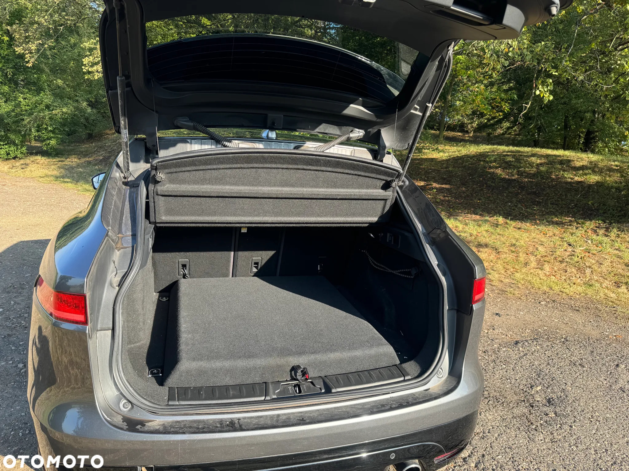 Jaguar F-Pace 3.0 TDV6 AWD Pure - 32