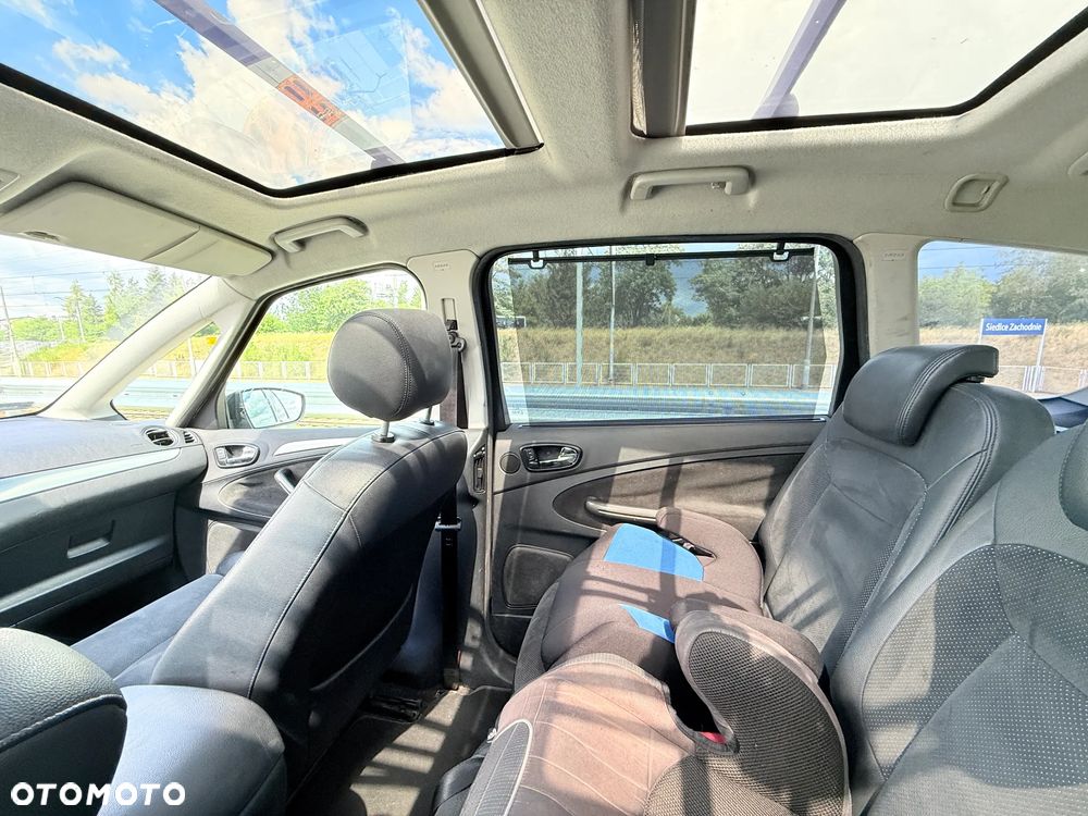 Ford S-Max - 18