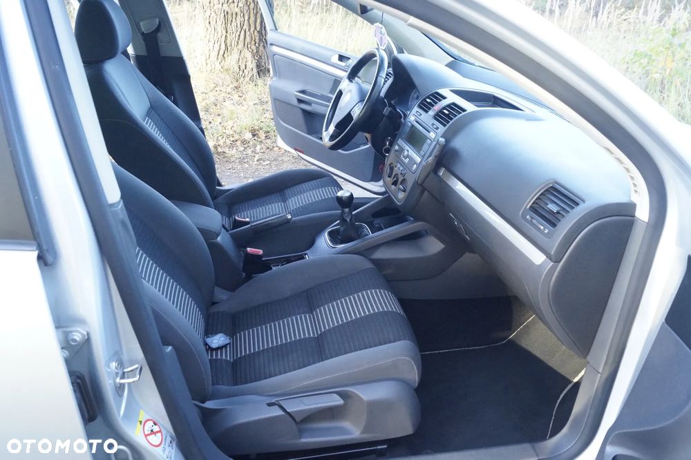 Volkswagen Golf - 15