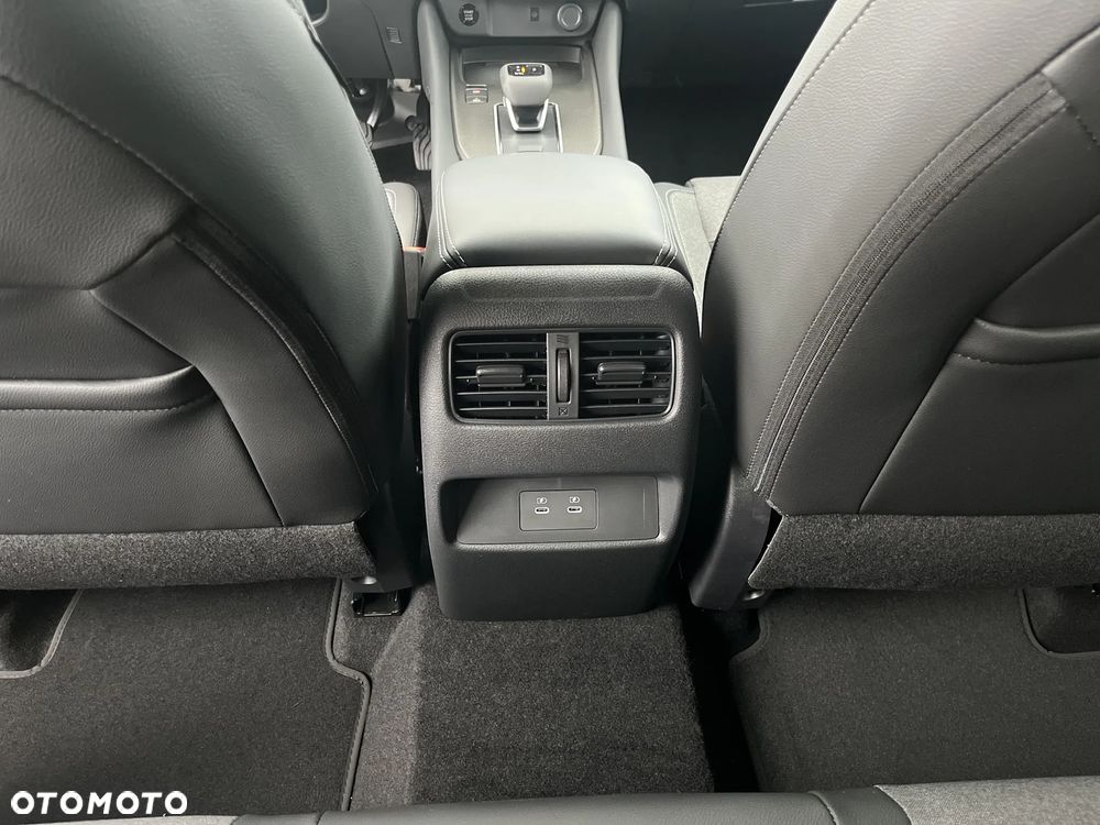 Nissan Qashqai 1.3 DIG-T mHEV N-Connecta Xtronic - 30