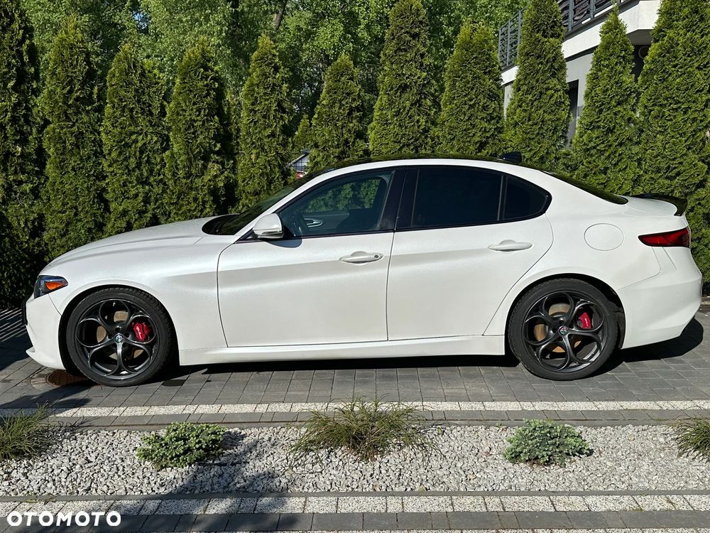 Alfa Romeo Giulia 2.0 Turbo 16V AT8 Veloce Ti - 6