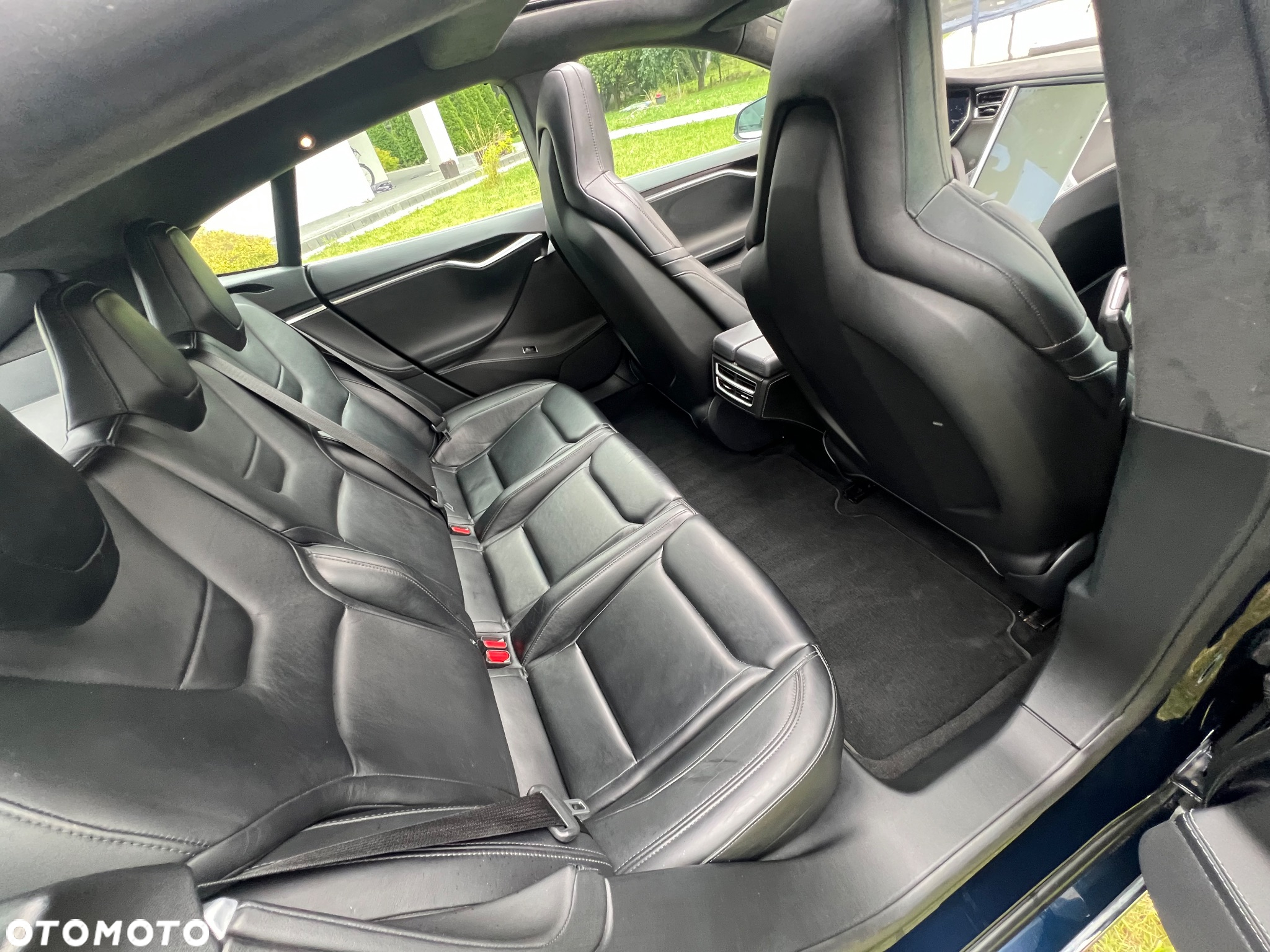 Tesla Model S Performance - 22