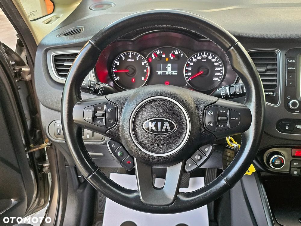 Kia Carens 1.6 GDI L 7os EU6 - 23