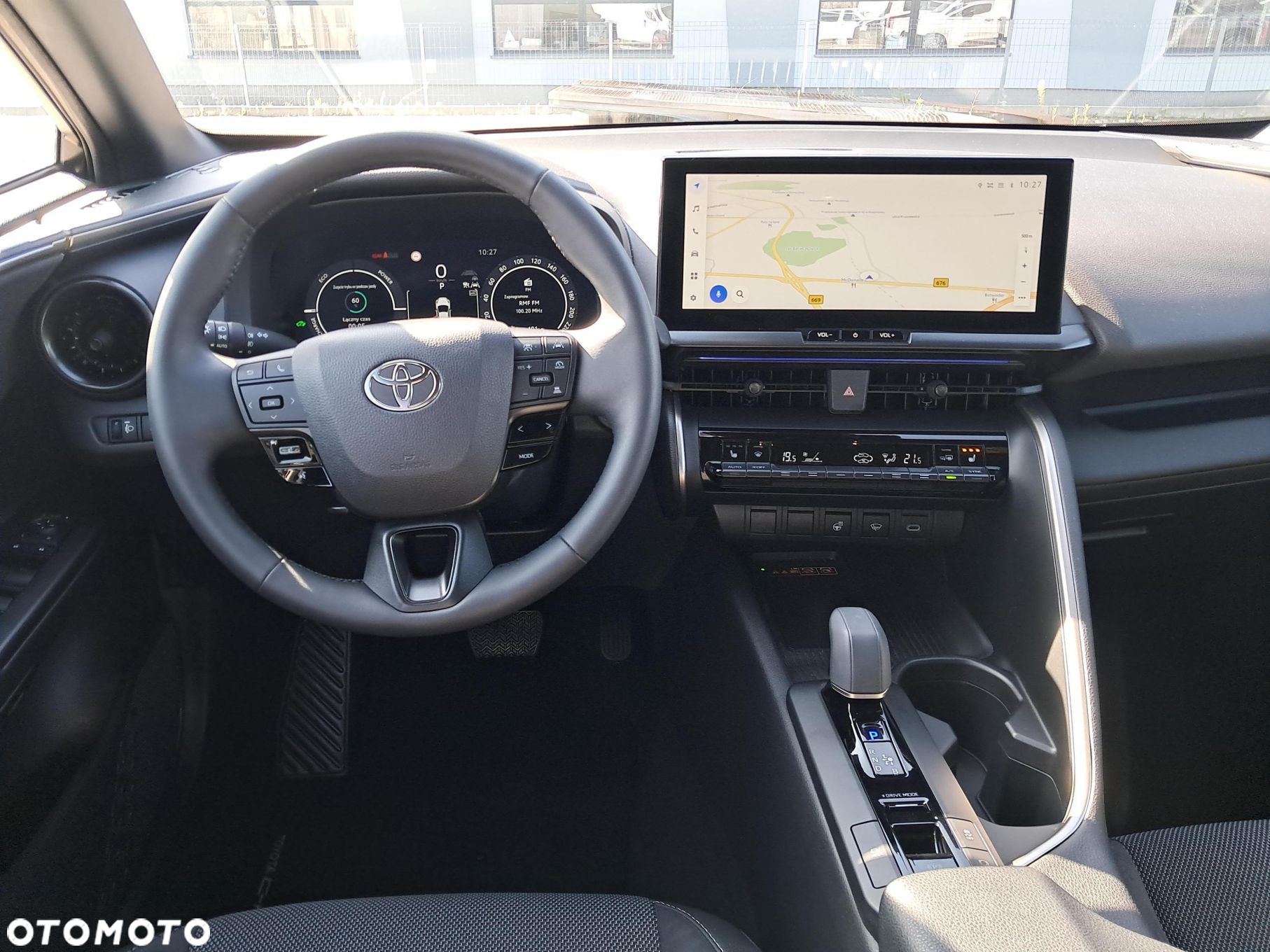 Toyota C-HR - 11