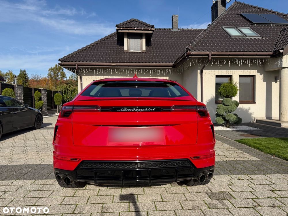 Lamborghini Urus - 4