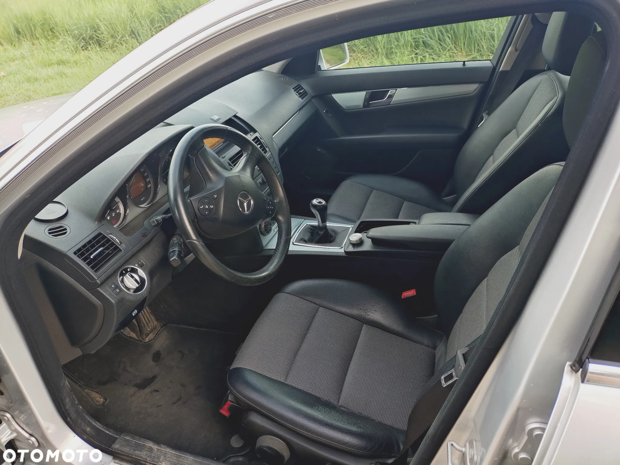 Mercedes-Benz Klasa C 180 T CDI DPF (BlueEFFICIENCY) Avantgarde - 17