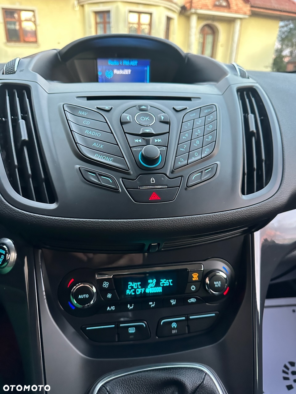 Ford Kuga 2.0 TDCi 2x4 Titanium - 19