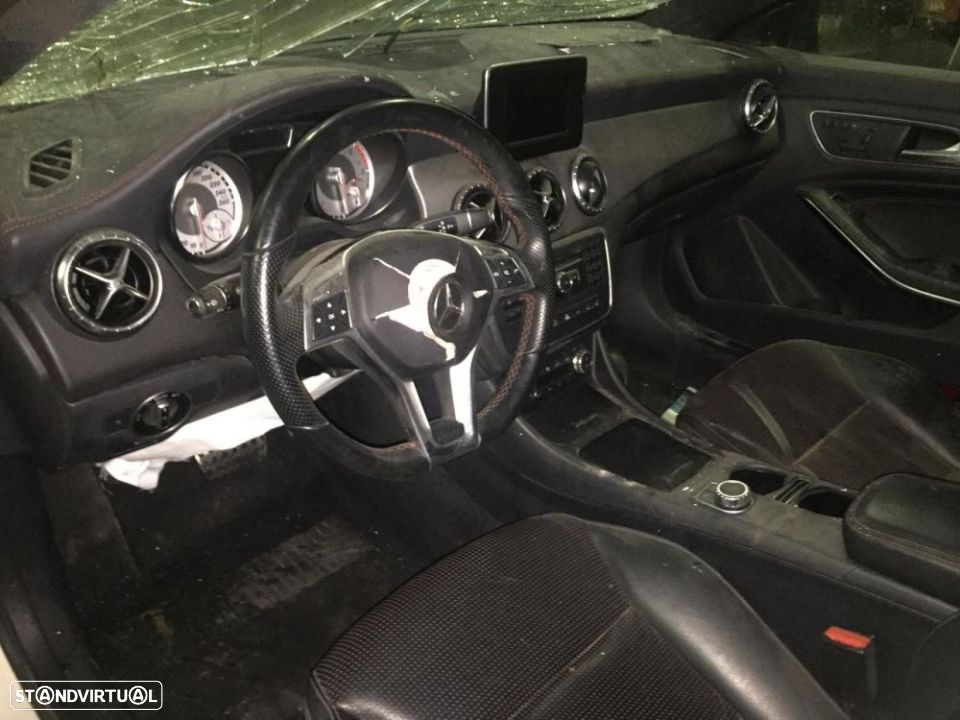 Mercedes CLA 220 cdi (c117) de 2014 para peças - 3