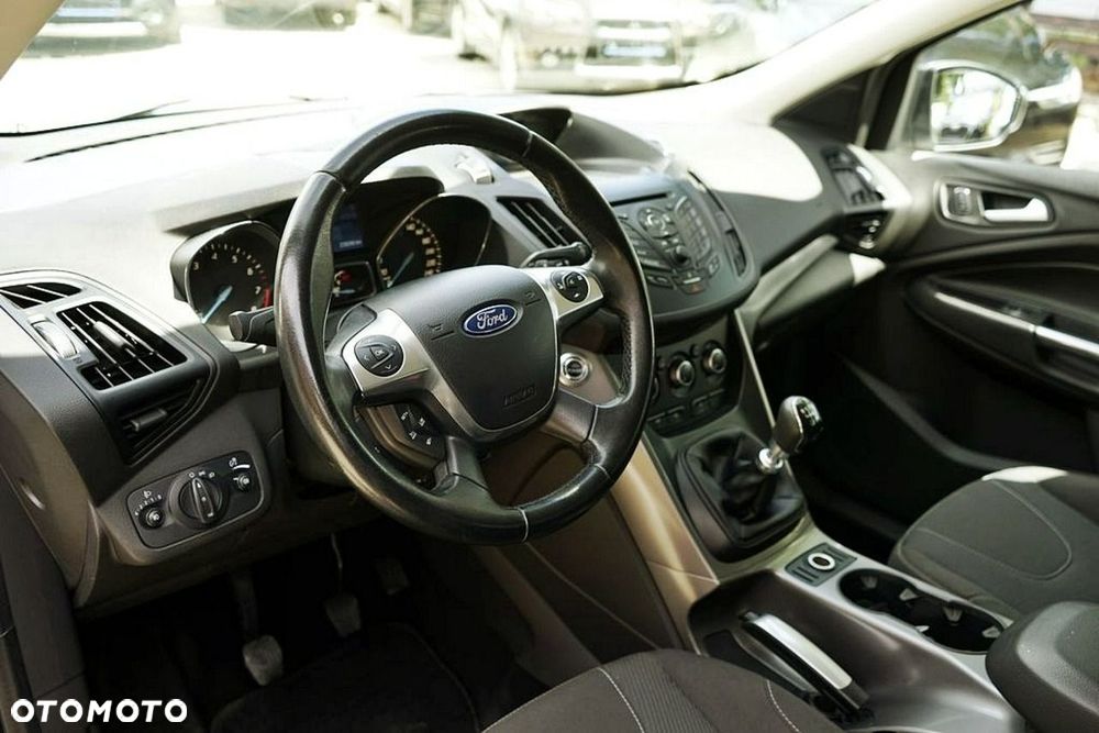 Ford Kuga - 19