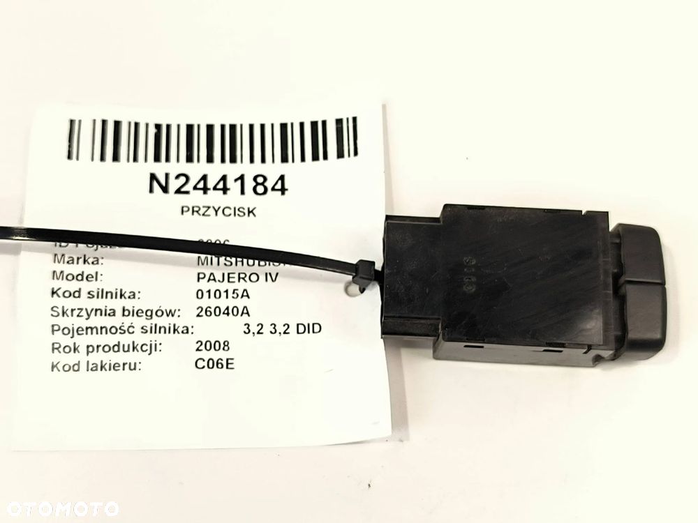 Przełączniki przyciski siedzeń lusterek blokada drzwi Mitsubishi Pajero 2008 SUV Diesel 147kW 3200cm³ - 8