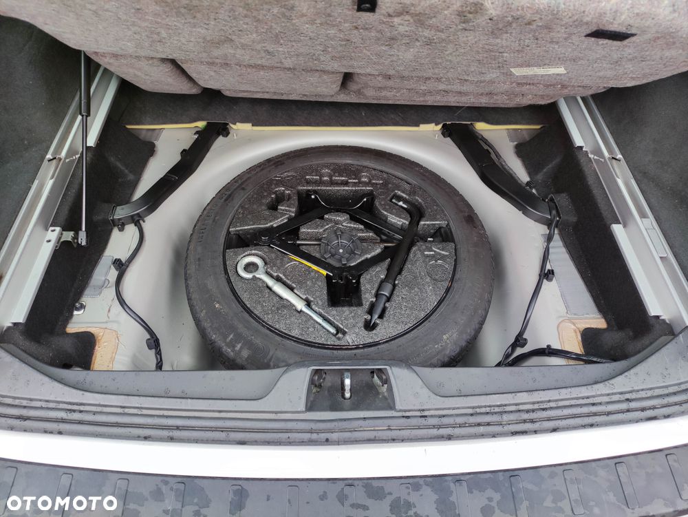 Volvo V70 2.0D Kinetic - 16