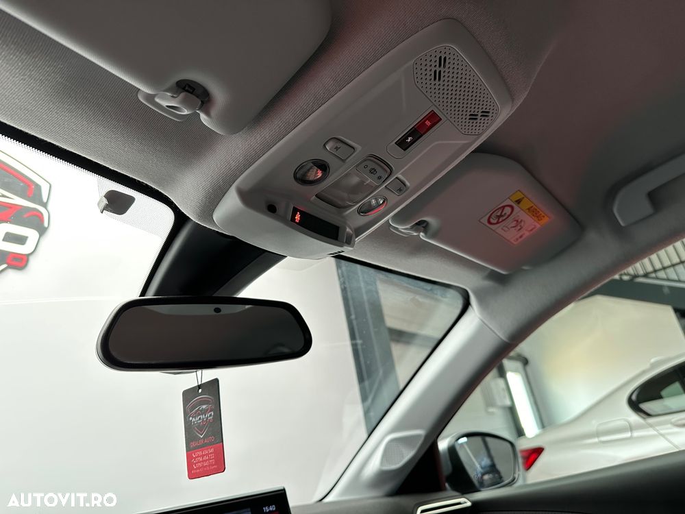 Peugeot 208 1.2 L PureTech STT EAT8 Allure - 35