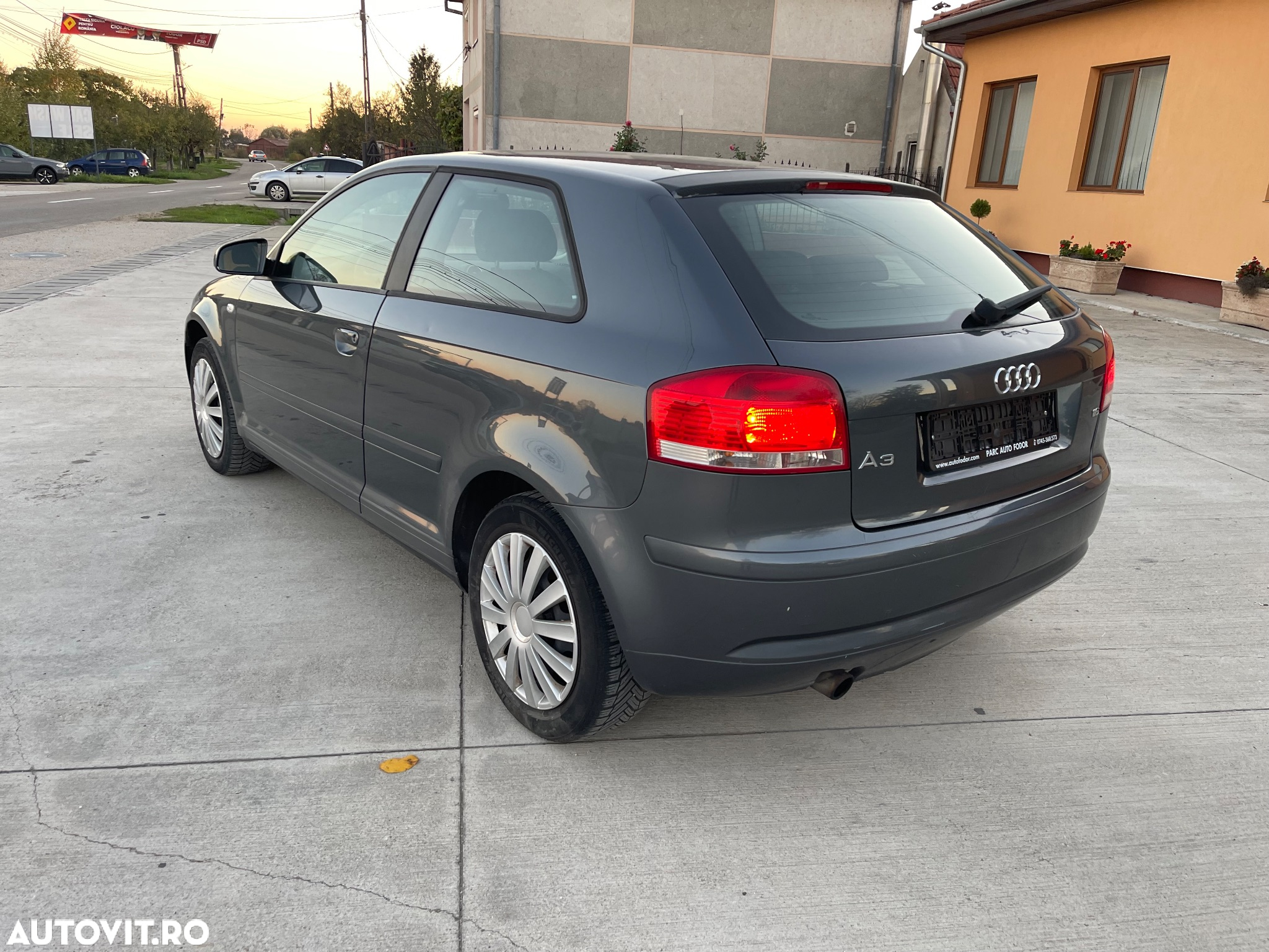 Audi A3 1.6 Ambition - 4