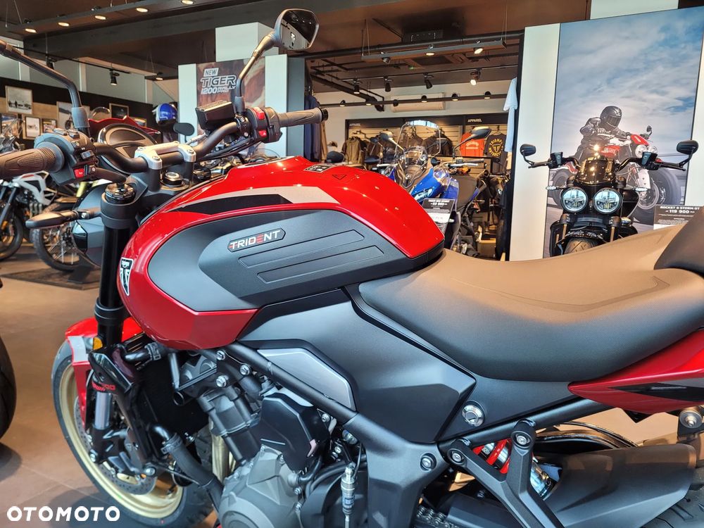 Triumph Trident - 3