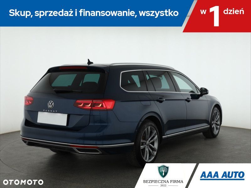 Volkswagen Passat Variant - 7