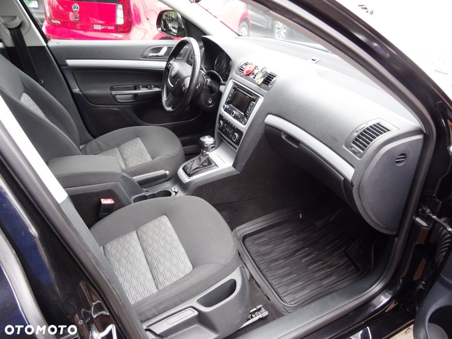 Skoda Octavia 1.8 TSI Elegance DSG - 10