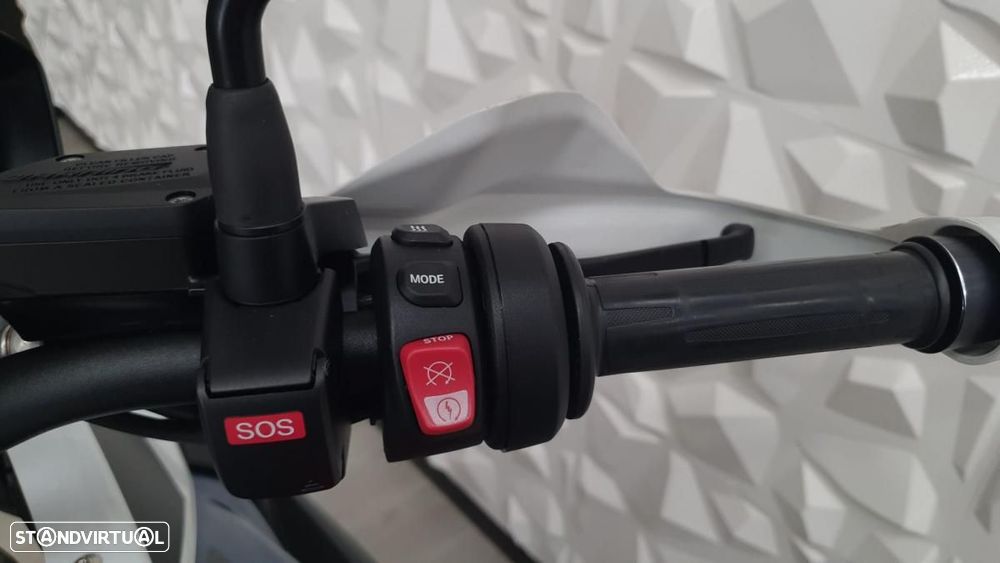 BMW R 1250 GS TROPHY - 10