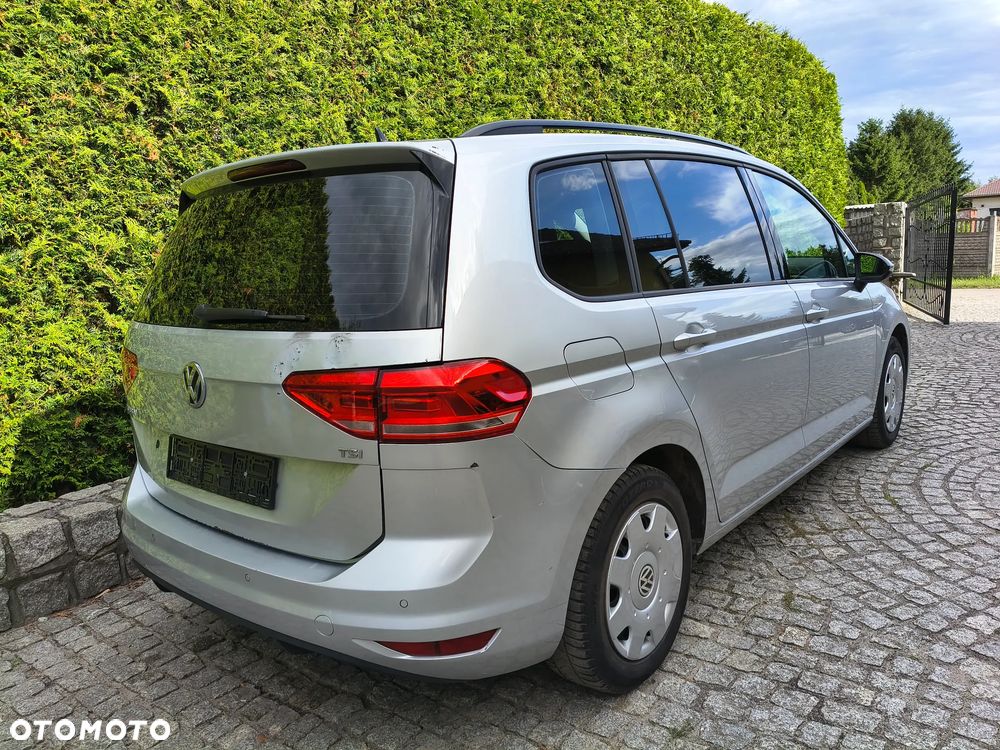 Volkswagen Touran - 6