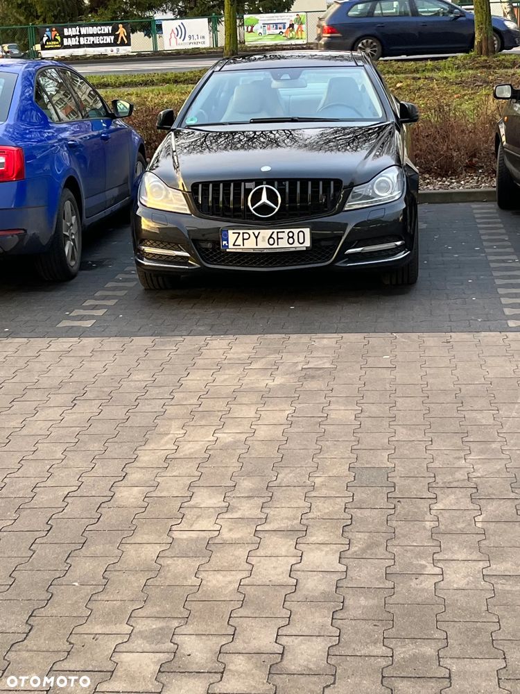 Mercedes-Benz Klasa C 250 CGI BlueEff - 2