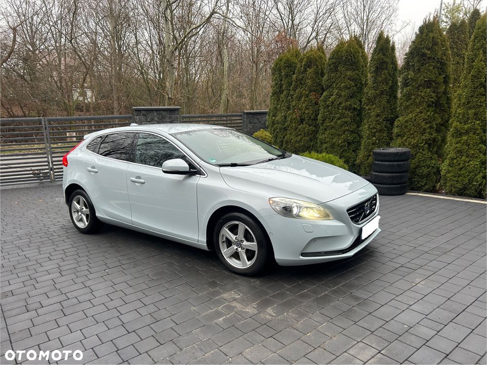 Volvo V40 D2 Momentum - 4