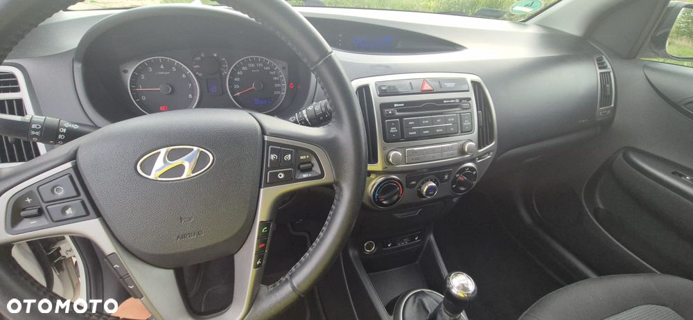 Hyundai i20 1.2 Intro Edition - 13